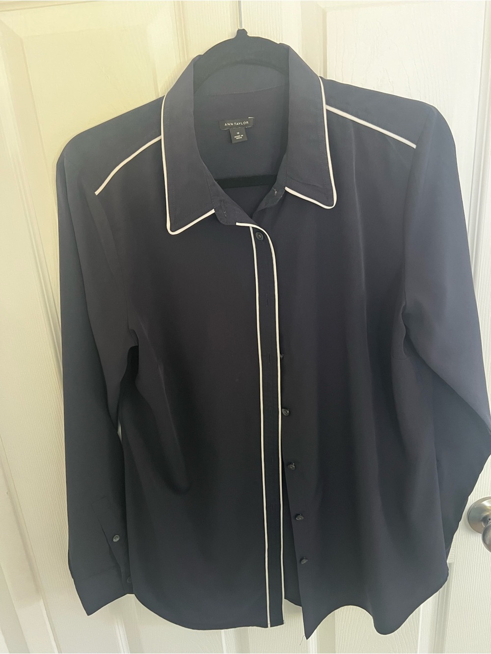 Ann‎ Taylor Navy Button-Down Shirt with White Piping
